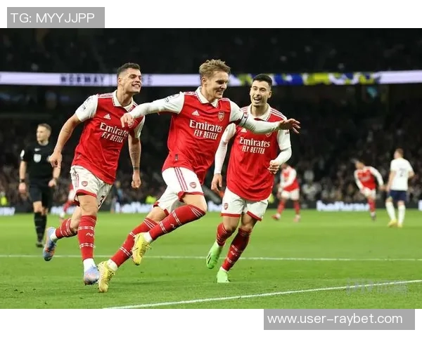 阿森纳发布海报迎战西汉姆期待本赛季首场激烈伦敦德比战 阿森纳发布海报迎战西汉姆期待本赛季首场激烈伦敦德比战