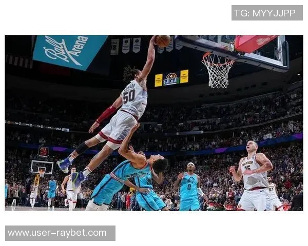 科塔半场表现惊艳7投6中收获13分11板2盖帽助球队掌控局势 科塔半场表现惊艳7投6中收获13分11板2盖帽助球队掌控局势