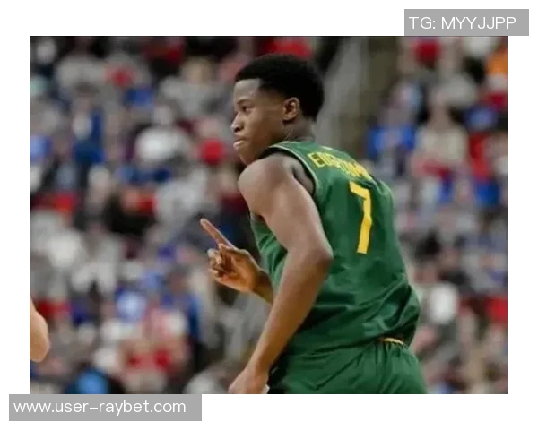 戒骄戒躁埃奇库姆半场表现平平仅得4分2板2助需加强调整