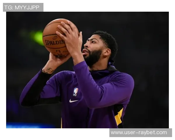 戴维斯回忆膝盖受伤瞬间手术后洗澡时泪流满面感慨万千